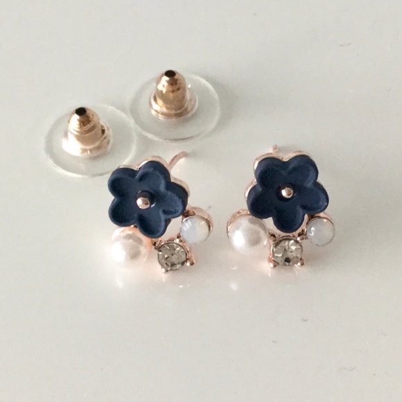 Blue Floral Earrings - Picture 1 of 1